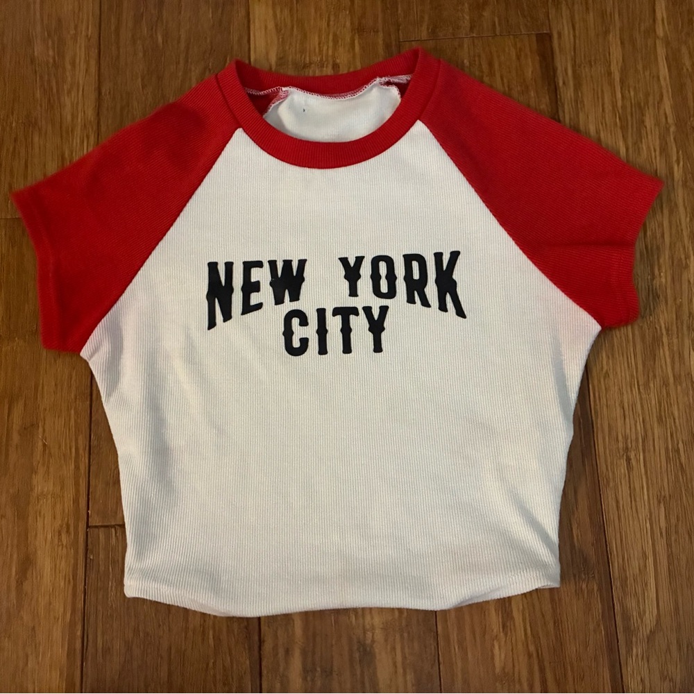 Forever 21 Red and White Raglan Crop Top